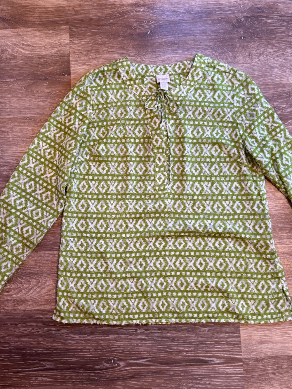 Chico's Green Geometric Casual Semi Sheer Top - Sz 1 - 1x - Picture 2 of 16